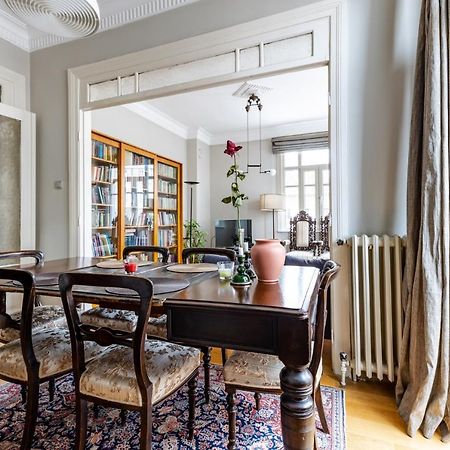 Flat With Balcony And Bosphorus View In Beyoglu Apartment Istanbul Bagian luar foto